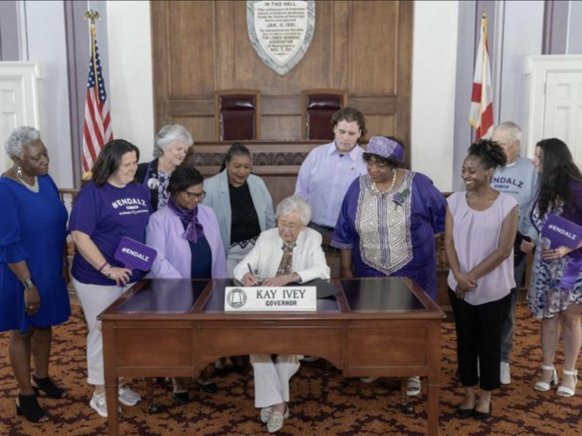 Painting the Capital purple for Alzheimer’s